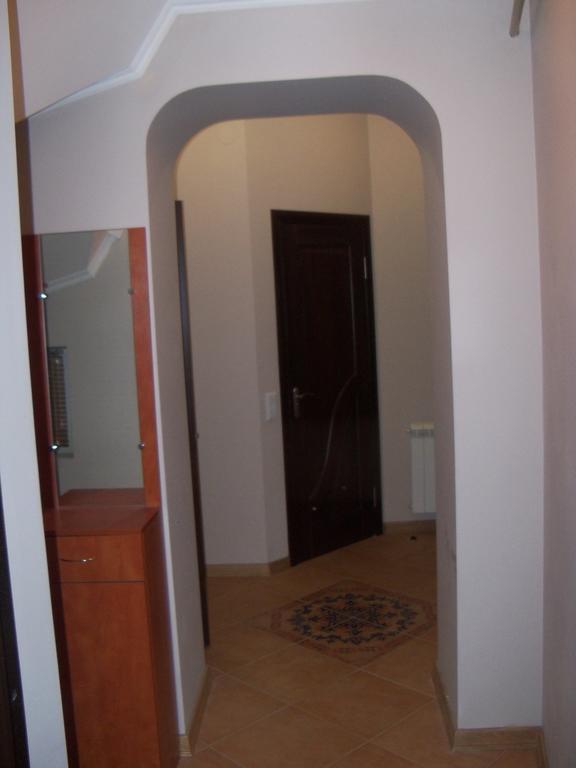 Apartment Roman Lviv Exterior foto